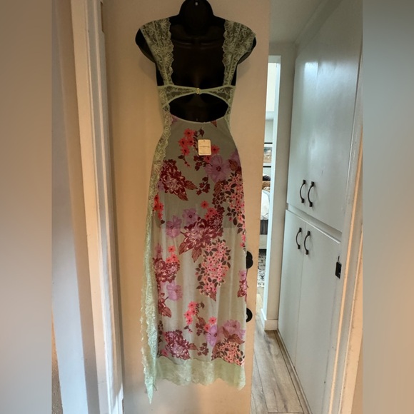 Free people long dress w slit - Picture 3 of 7